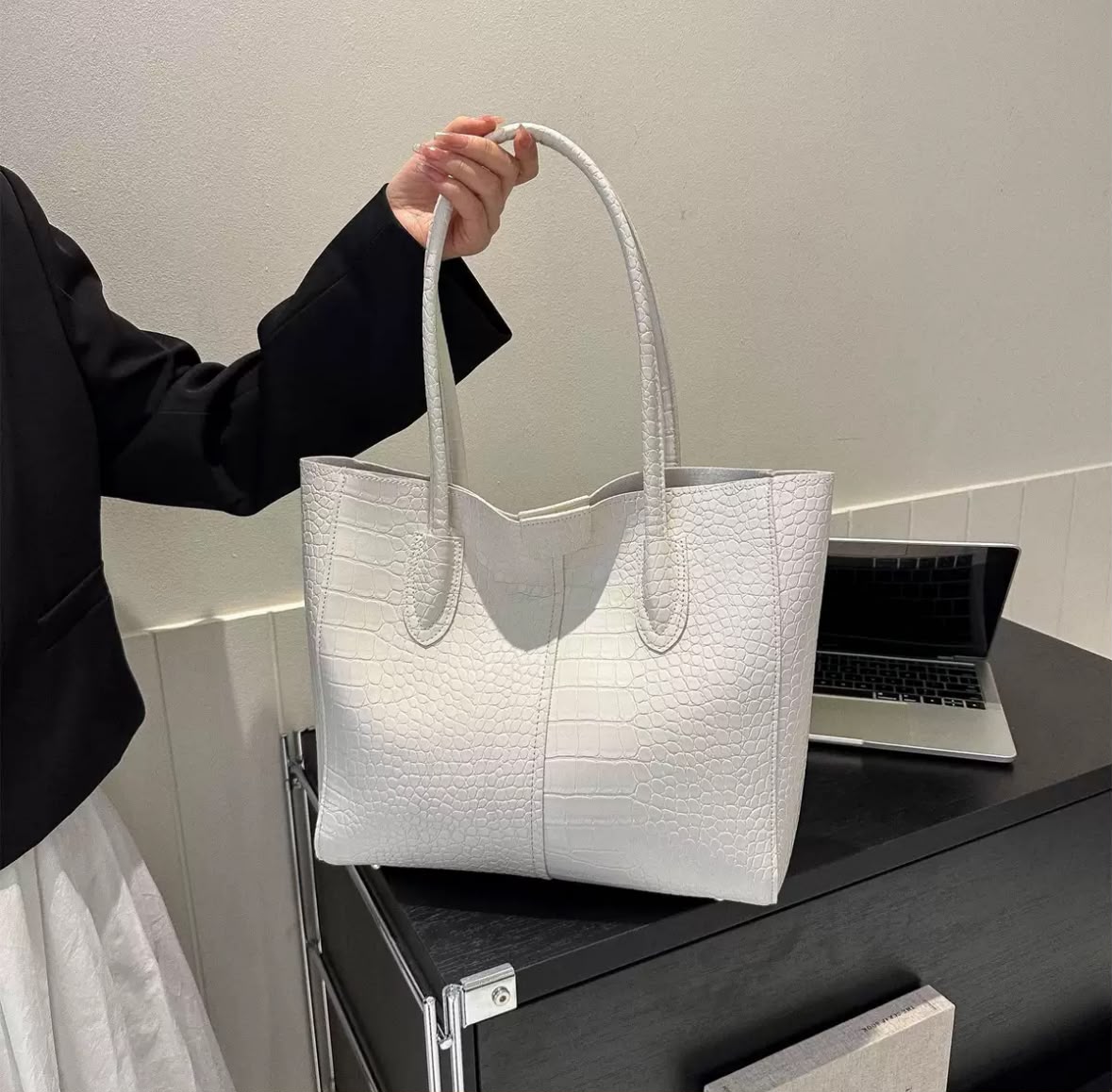 Women’s Everyday Spacious Tote — Spring 2025 Trend Casual Crossbody &amp; Work Briefcase